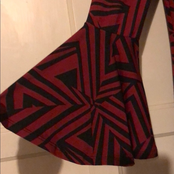 Red & black geometric print dress - Picture 2 of 3